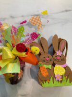 Cesta de fieltro para huevos de pascua, modelo "2 Conejos" - Imagen 3